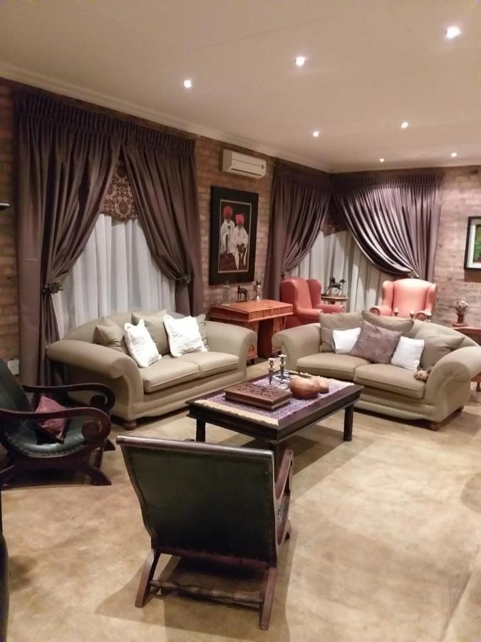 Maretlwane Guesthouse Buffelspoort Bagian luar foto