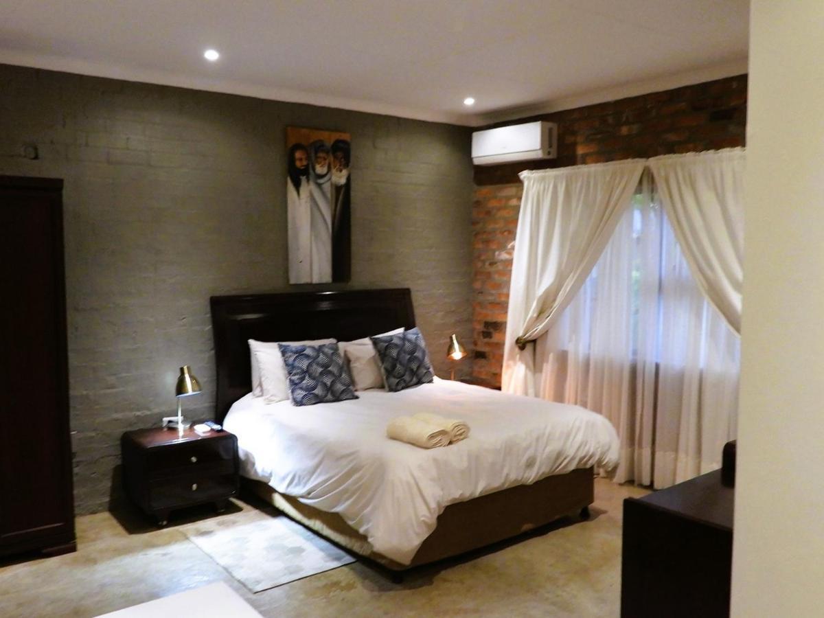 Maretlwane Guesthouse Buffelspoort Bagian luar foto