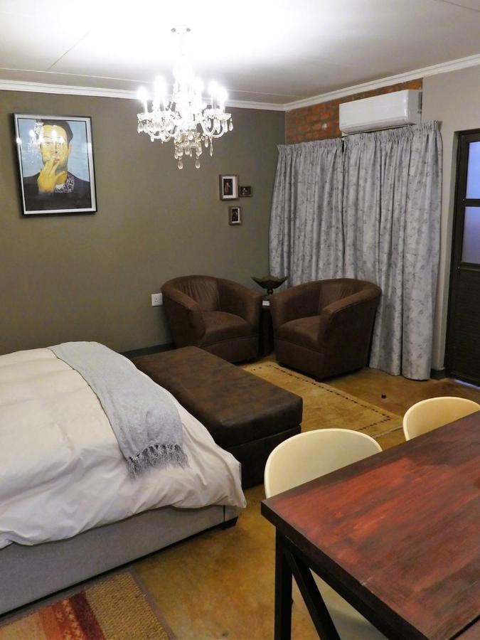 Maretlwane Guesthouse Buffelspoort Bagian luar foto