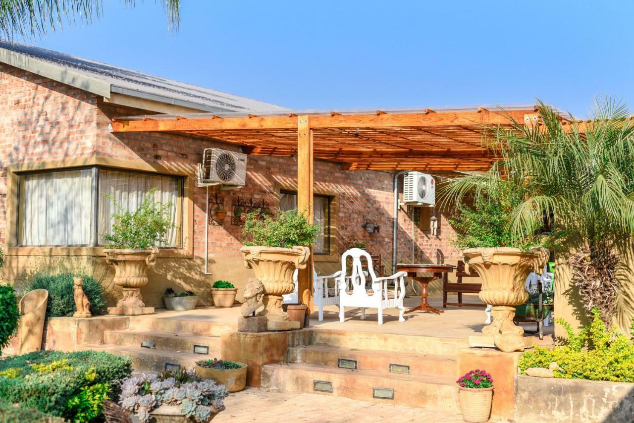 Maretlwane Guesthouse Buffelspoort Bagian luar foto